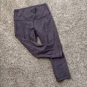 Lululemon crop joggers